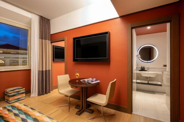 The Independent Hotel image 24