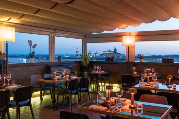 The Independent Hotel image 9